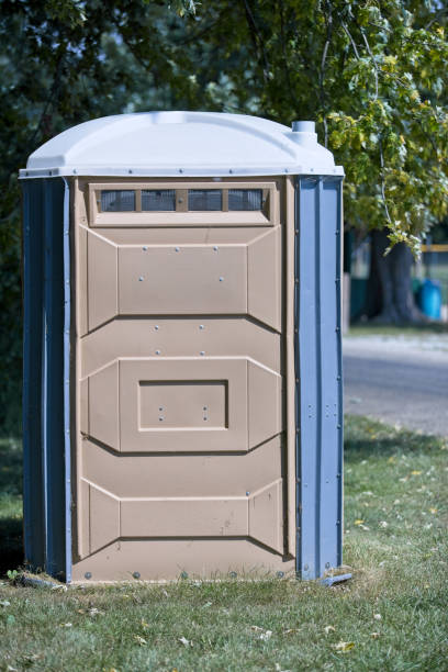 Portable bathroom rental in Zilwaukee, MI